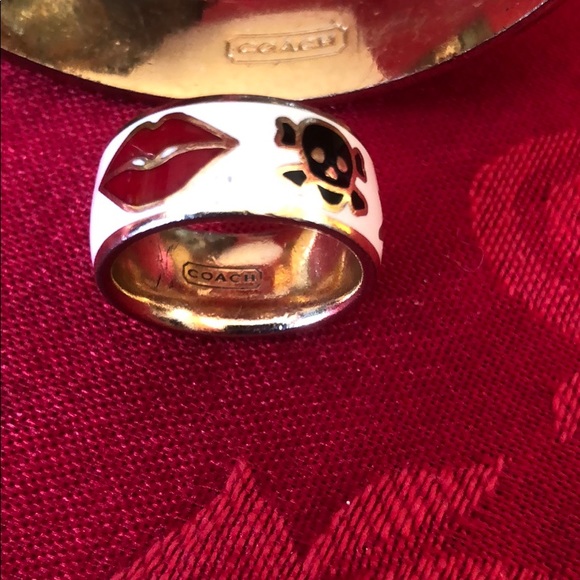 Coach bracelet & ring set used - Picture 5 of 8